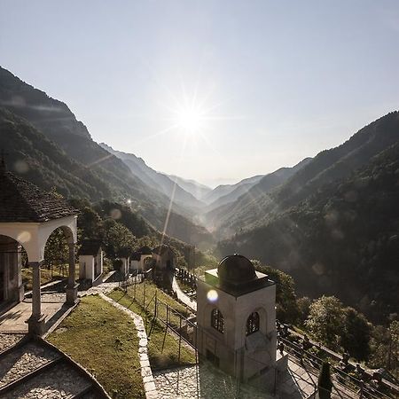 Palazzo Gamboni Swiss Historic Hotel Comologno 외부 사진