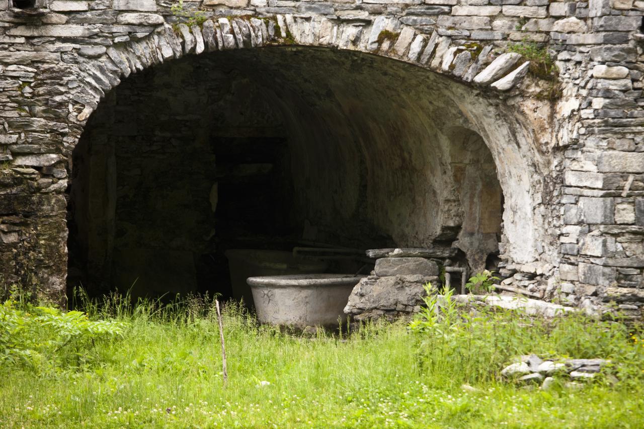 Palazzo Gamboni Swiss Historic Hotel Comologno 외부 사진