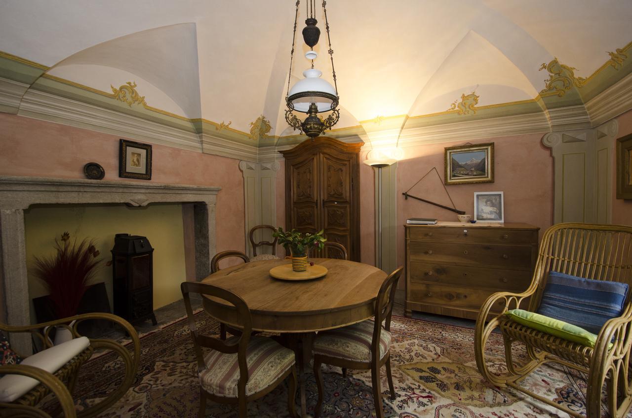 Palazzo Gamboni Swiss Historic Hotel Comologno 외부 사진