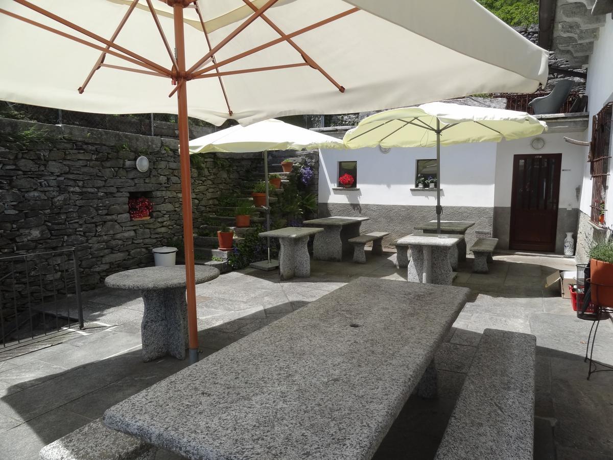 Palazzo Gamboni Swiss Historic Hotel Comologno 외부 사진